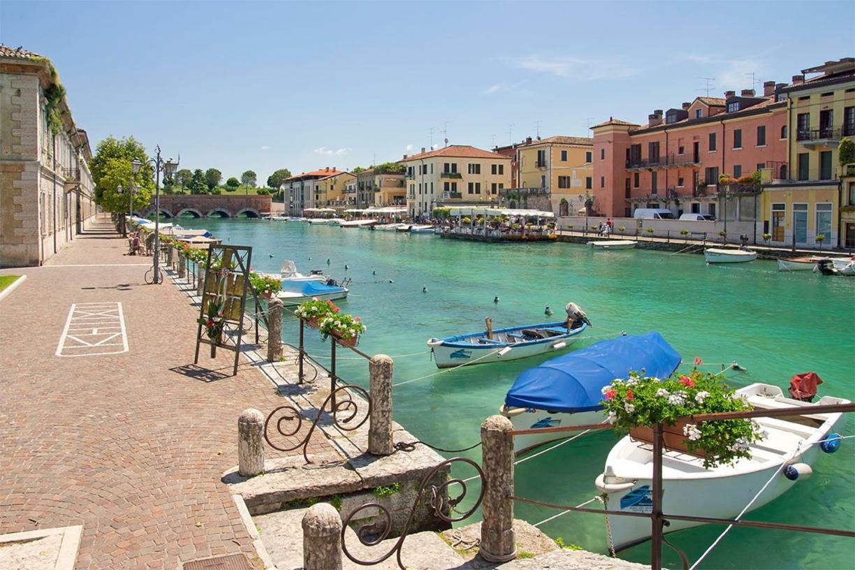 Appartamento La Madonnina Di Cathy Peschiera del Garda Bagian luar foto